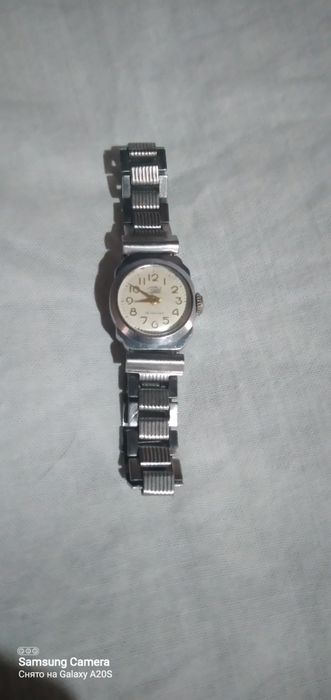 Чясы рабочии и бусы