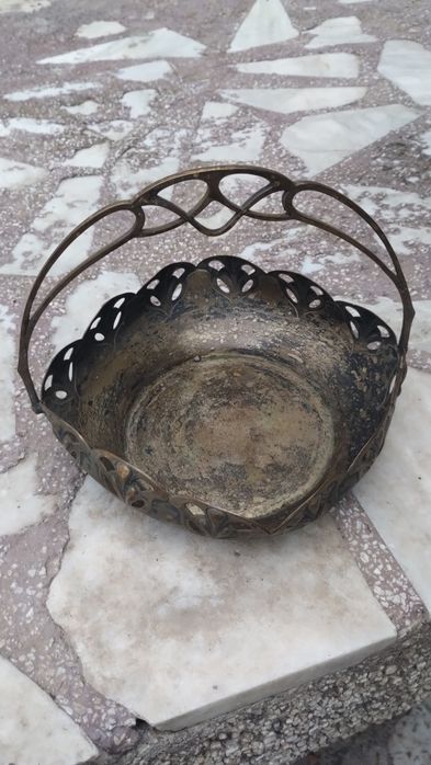 Посребрена бонбониера стил Арт Нуво