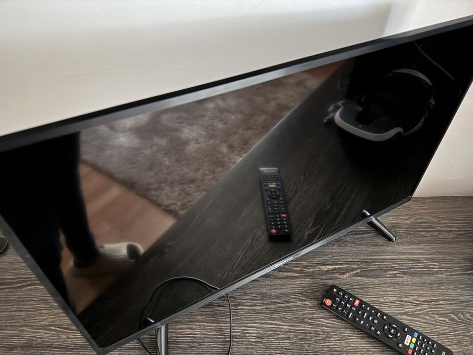 Defect : Televizor LED Smart VORTEX 32TD2070S, HD, 81cm