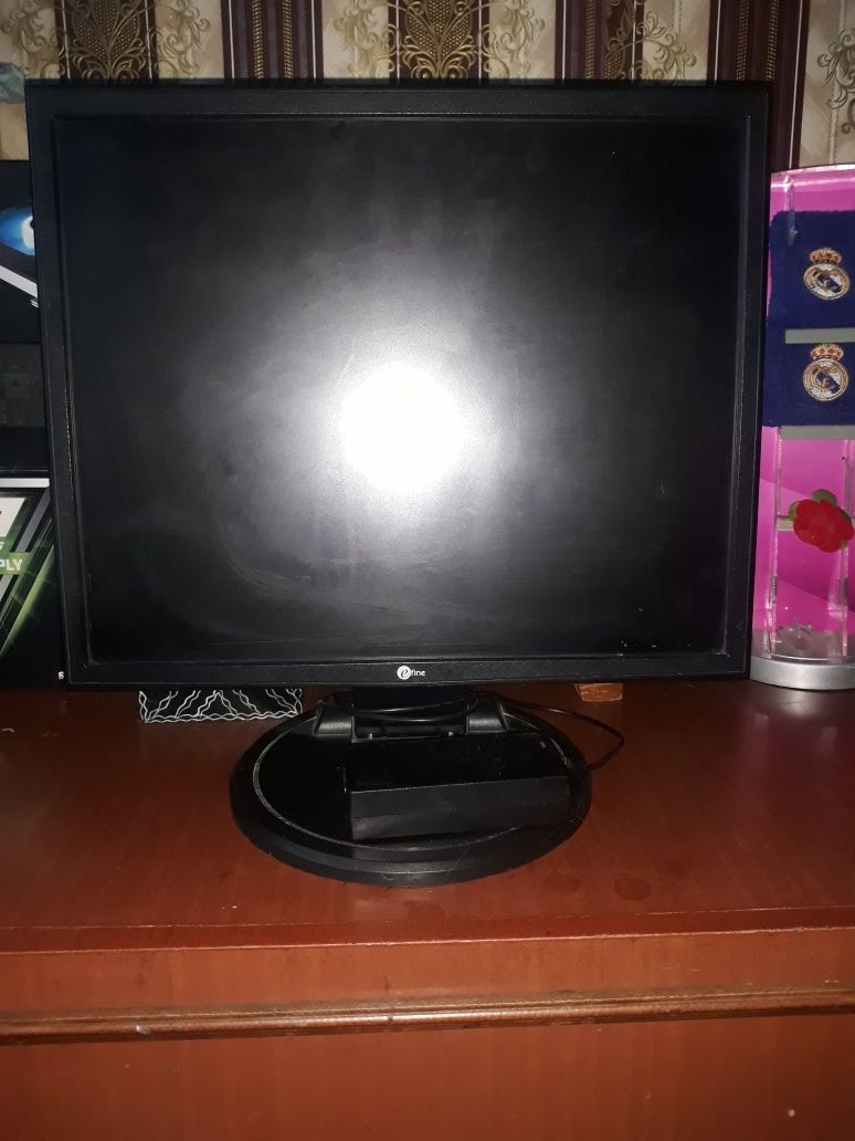 TFT LCD монитор Efine