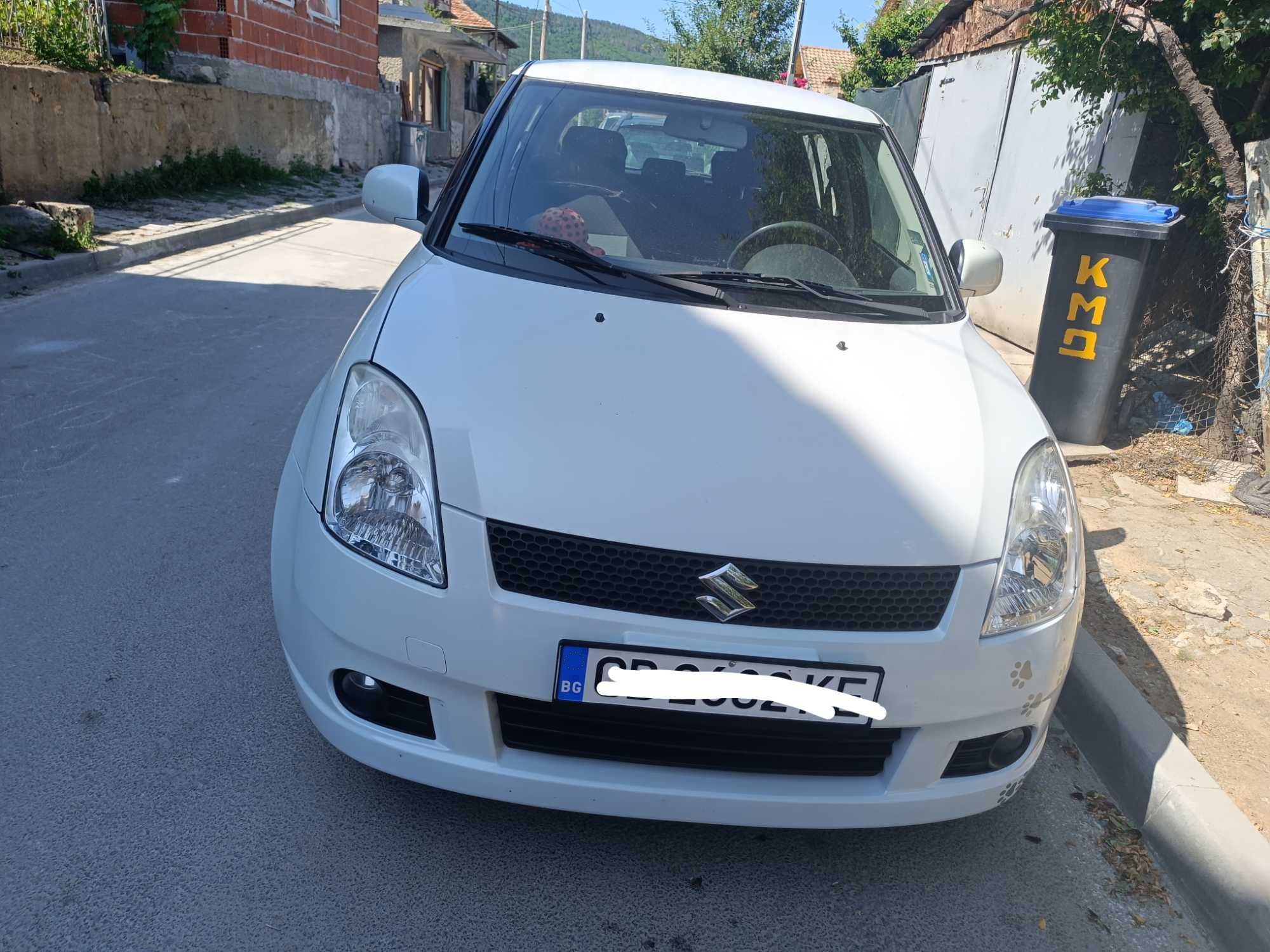 Продавам.Suzuki swift 2010г.4×4 бензин, регистриран, ГО, винетка