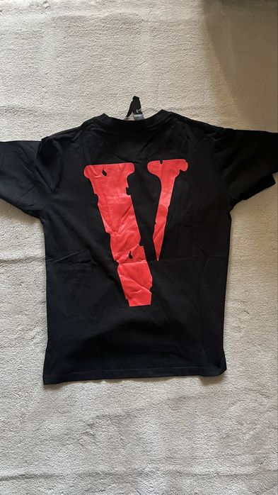 V-lone tee в черен цвят