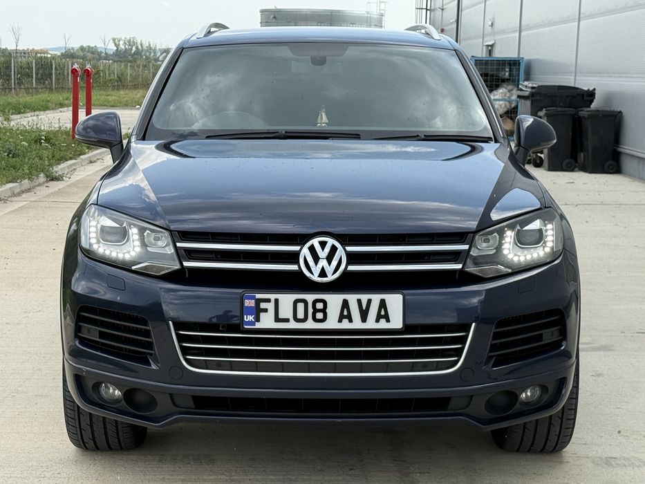 Vw Touareg R-line • 3.0 Diesel • 245cp • 2013 • Volan pe Dreapta