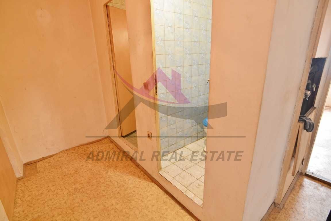 Продава се Двустаен апартамент в Варна, Цветен квартал - 65 кв.м за 1877 €/кв.м - Снимка #5