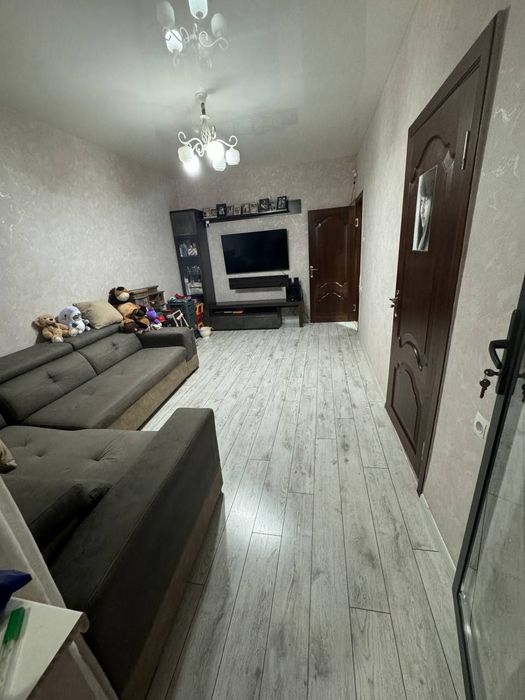 Юнусабад 2комнатная квартира продаётся!