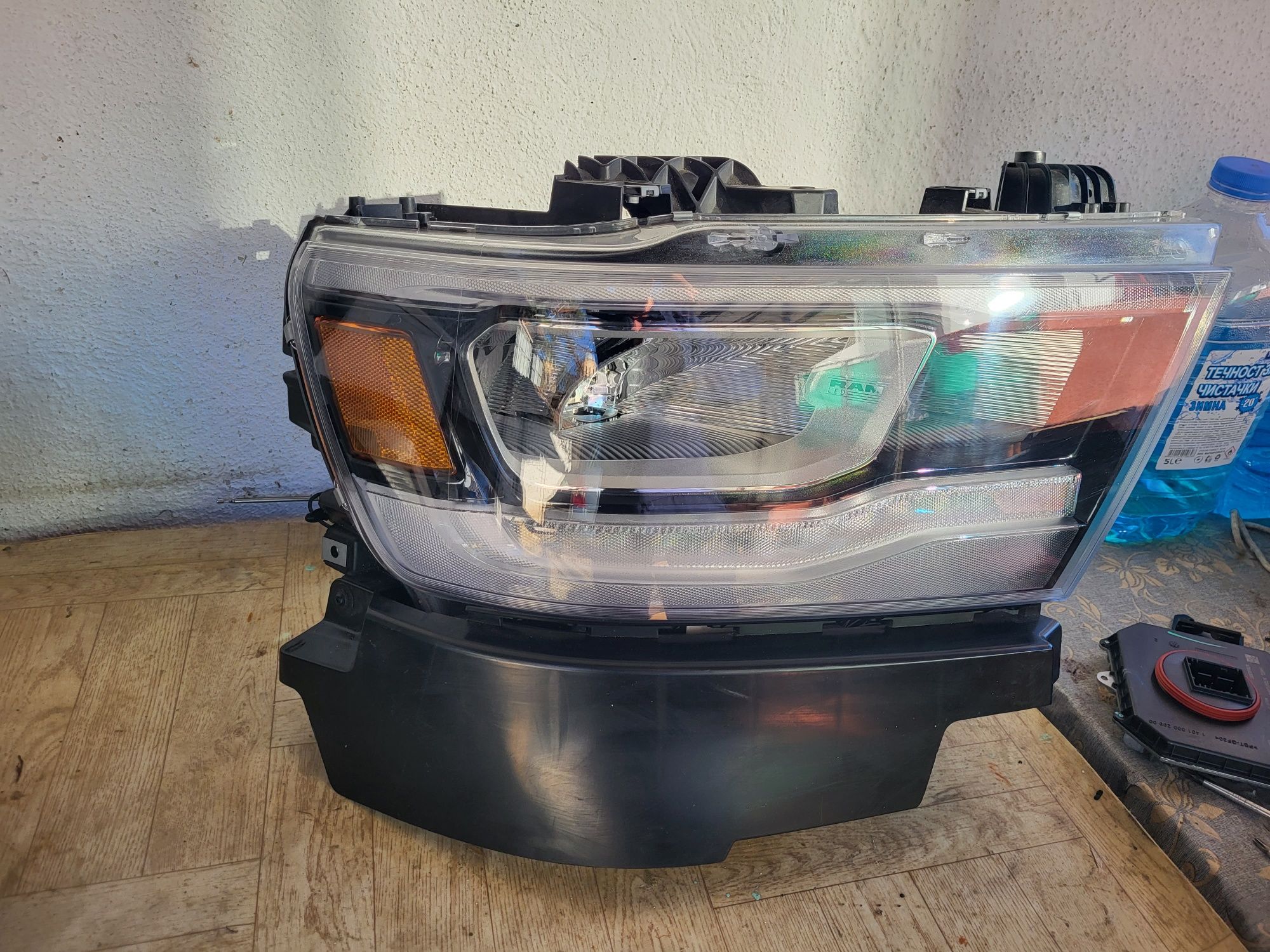 Десен фар фарове Dodge RAM 1500 Full LED 2019 додж рам лед LE17F6409