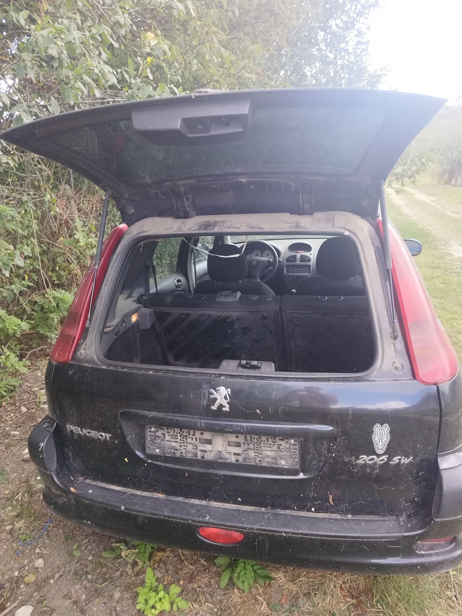 Peugeot 206sw 1.4hdi На Части