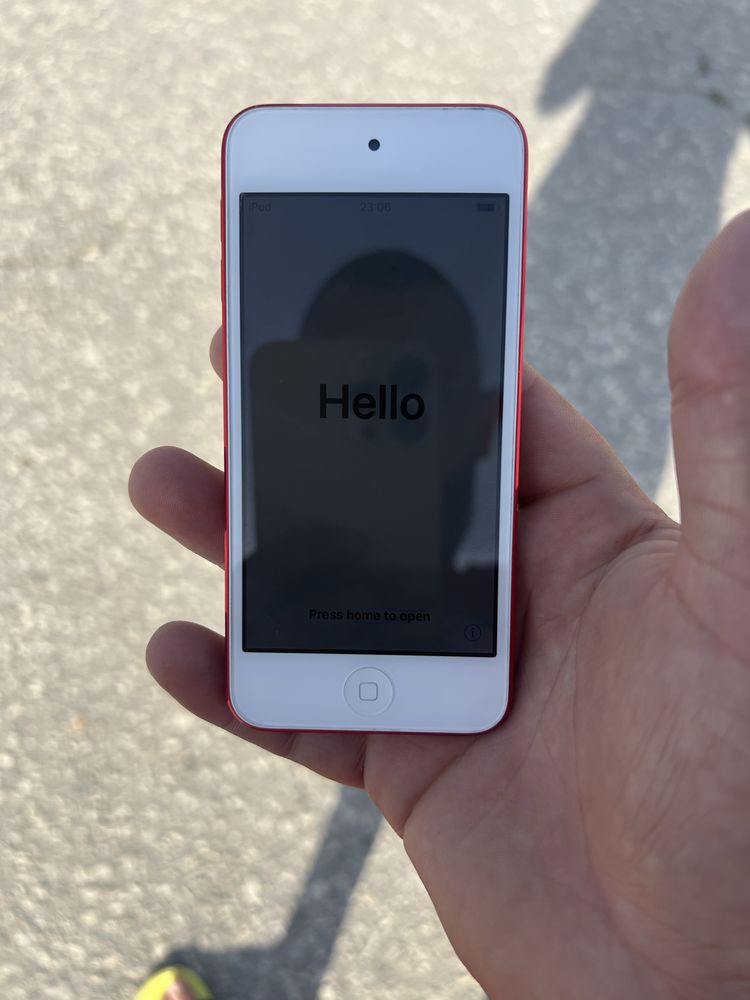 Ipod touch 6 red