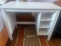 Birou de lemn alb Ikea