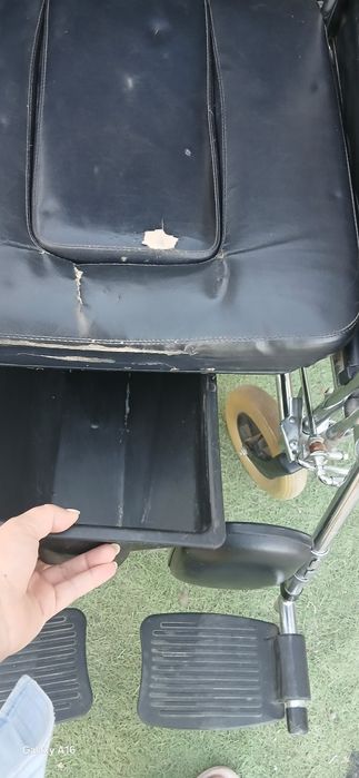 продам инвалидную коляску