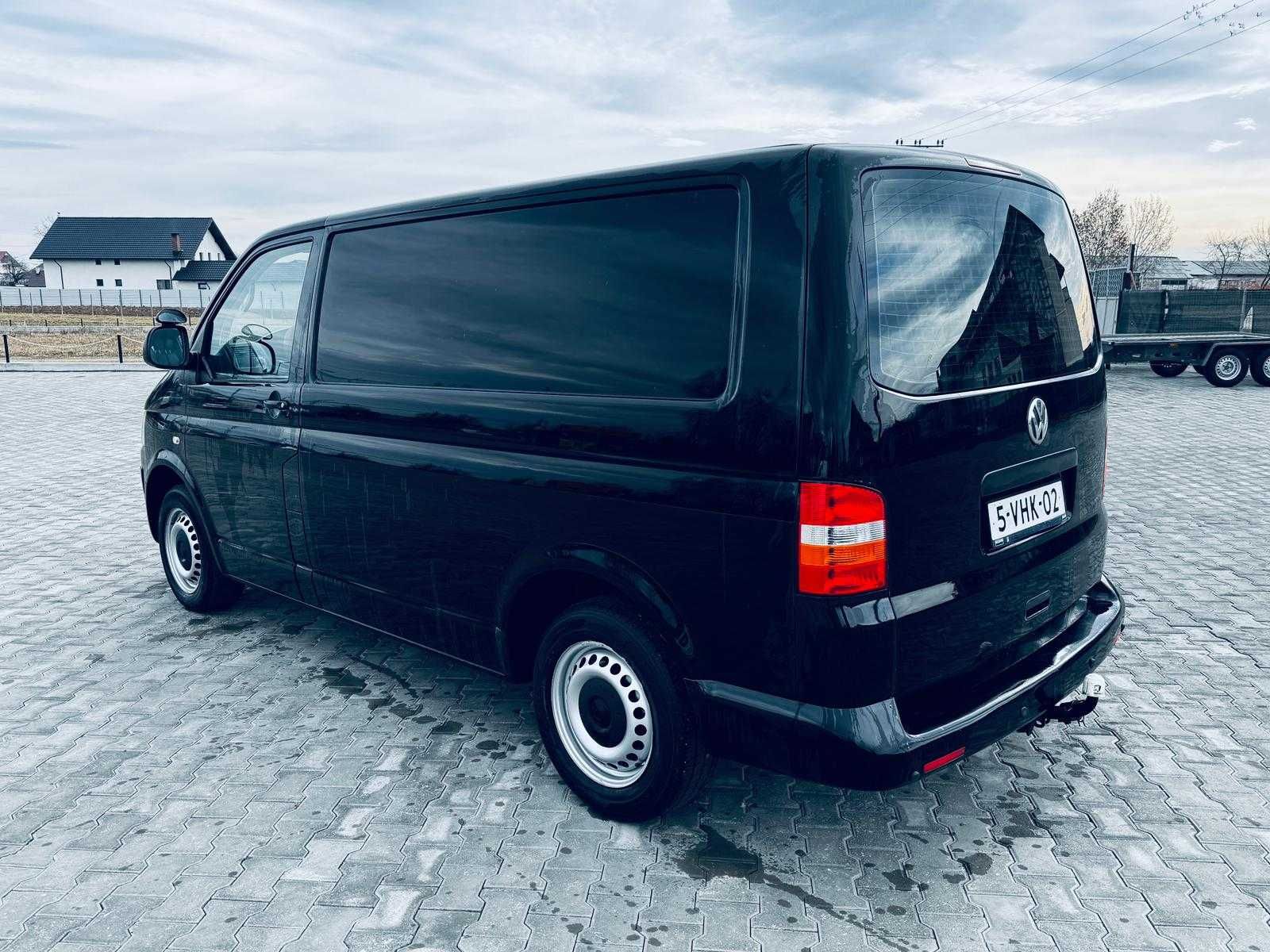 Volkswagen Transporter 5 2.0 TDI 2010