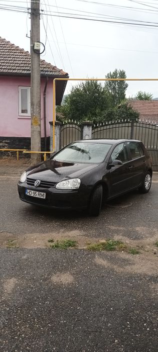 Vând golf 5 1.4 benzină