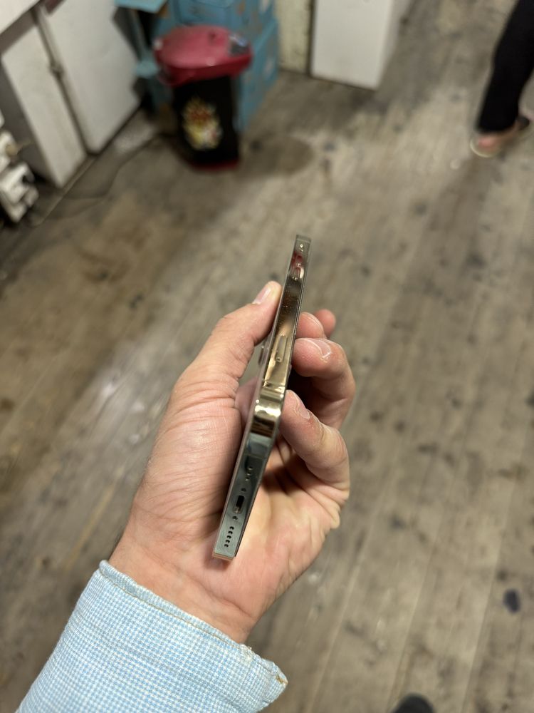 Iphone 12pro gold svet 128/74 region kh/a karopka xujjati bor