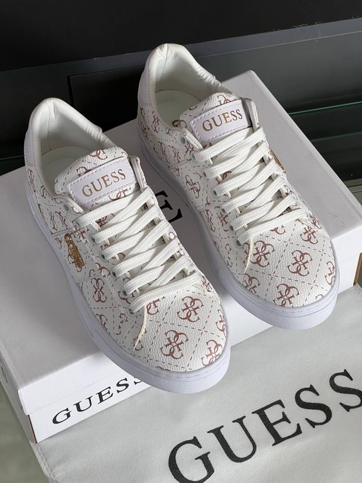 Adidasi Guess noi !!! Marimi 36/40 !!!