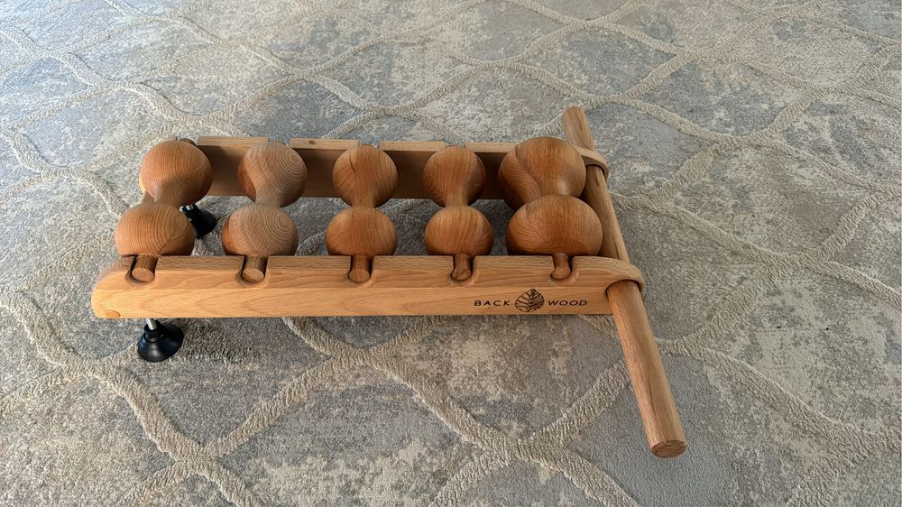 Массажер для спины новая в коробке