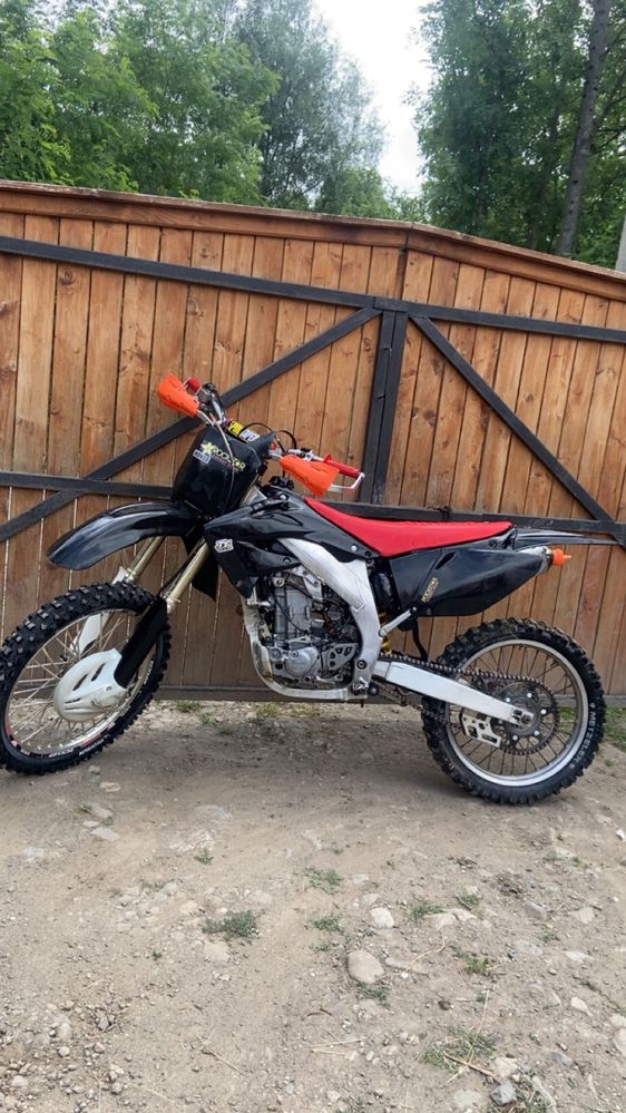 Honda crf 450 2007 de vanzare stara foarte bune !