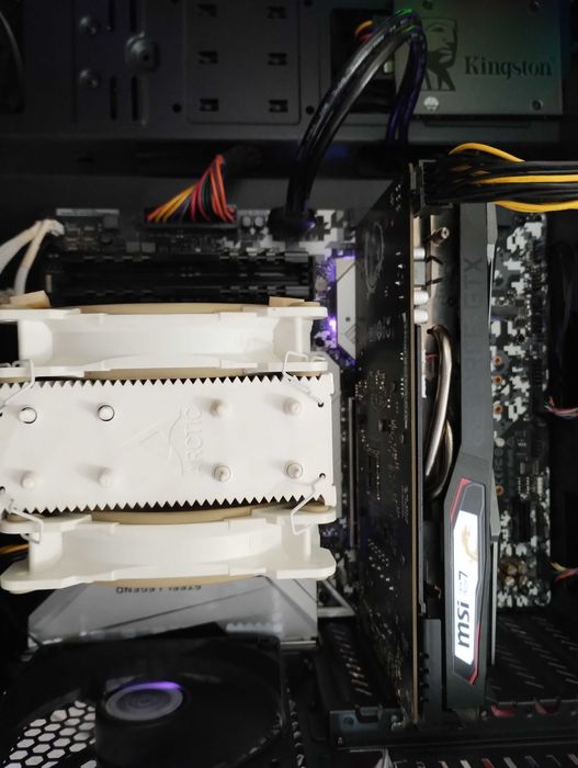 Геймърски Компютър/Ryzen5 1600/16GB RAM/SSD-256+1TB/GTX 1650 SUPER 4GB