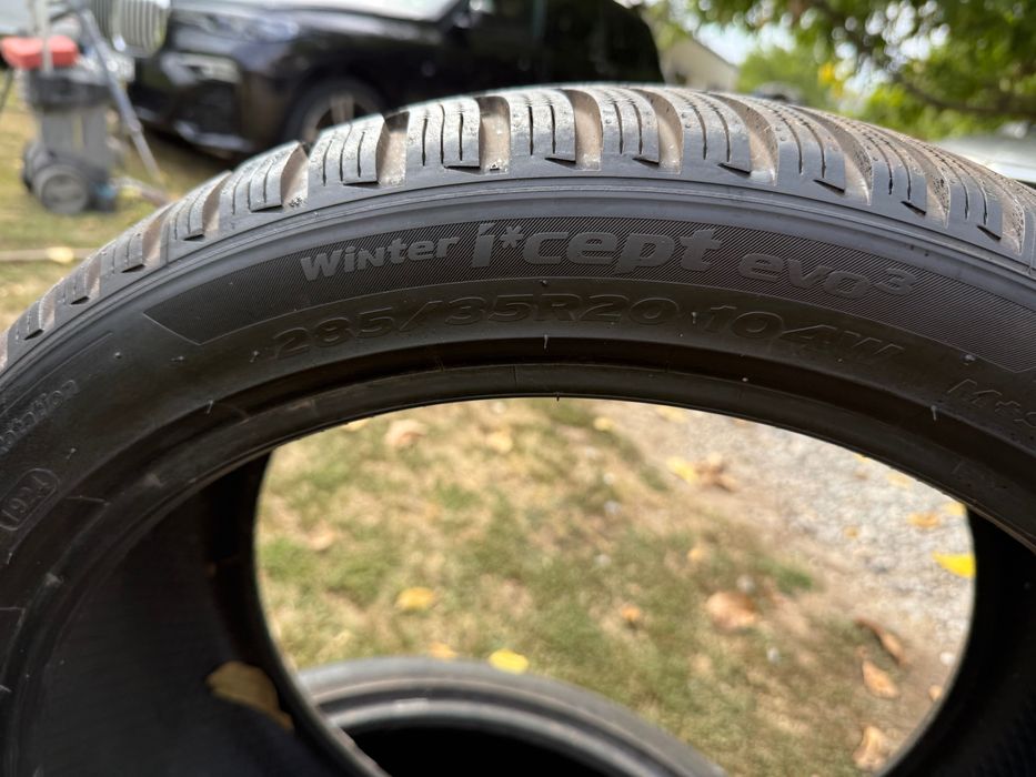 Комплект зимни гуми Hankook 255/40/20 285/35/20