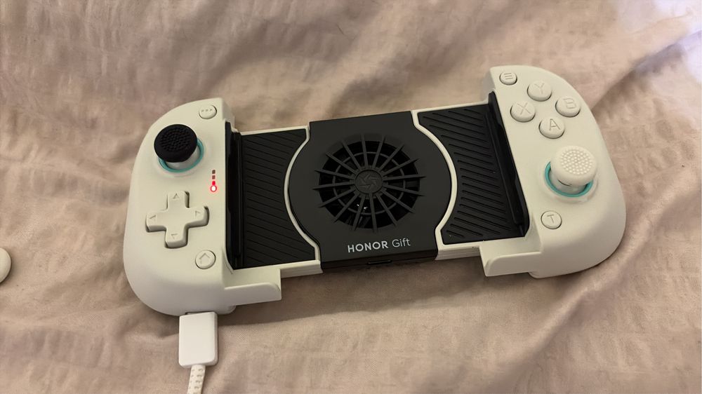Gamepad smartphone Honor X3