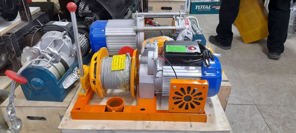 Лебедка электрическая 750/1500кг 50метр