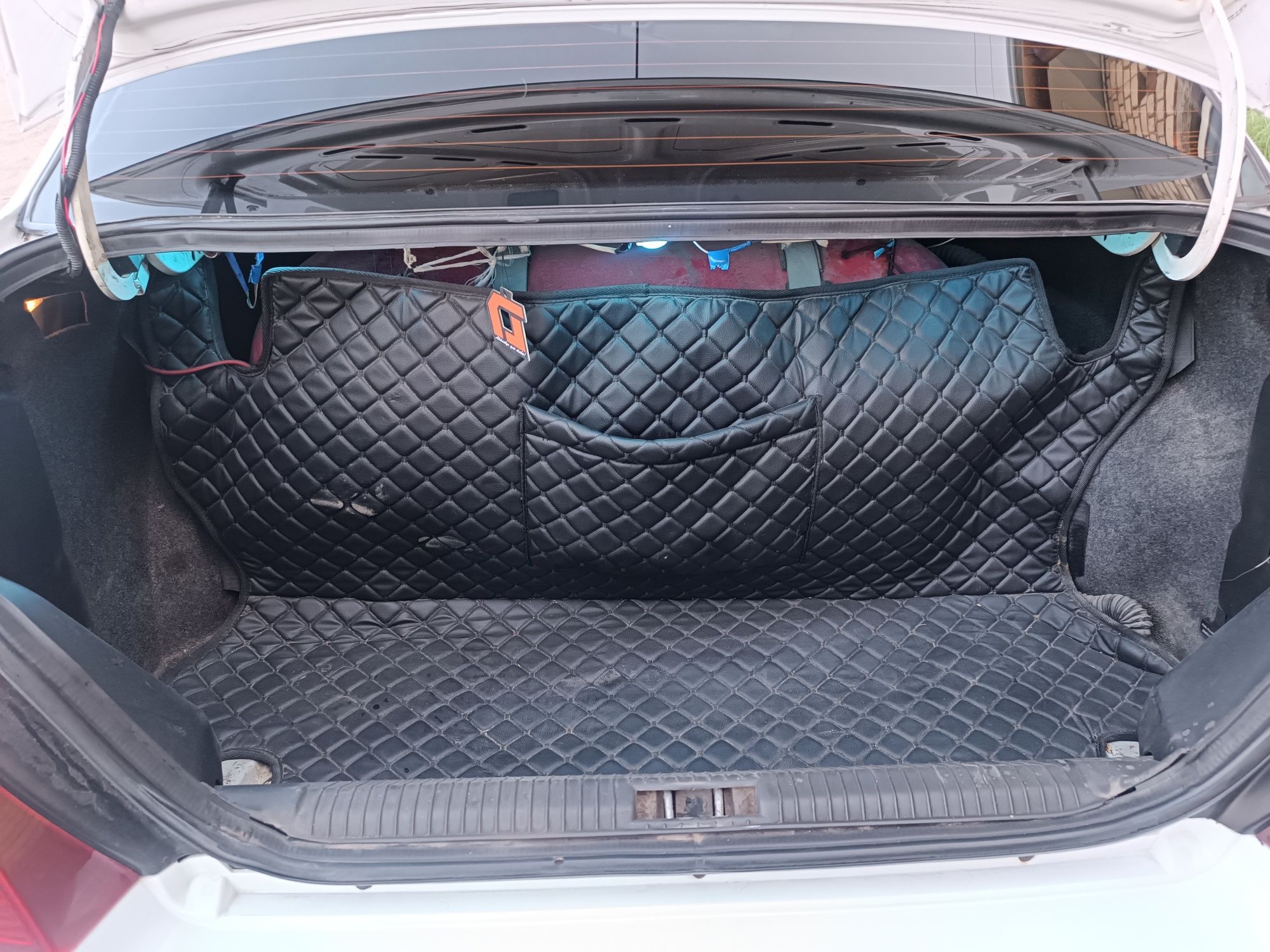 Nexia2 Dons 1.6 sotiladi