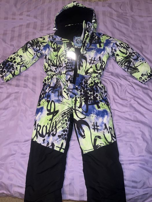 Продам зимний комбинезон (унисекс)