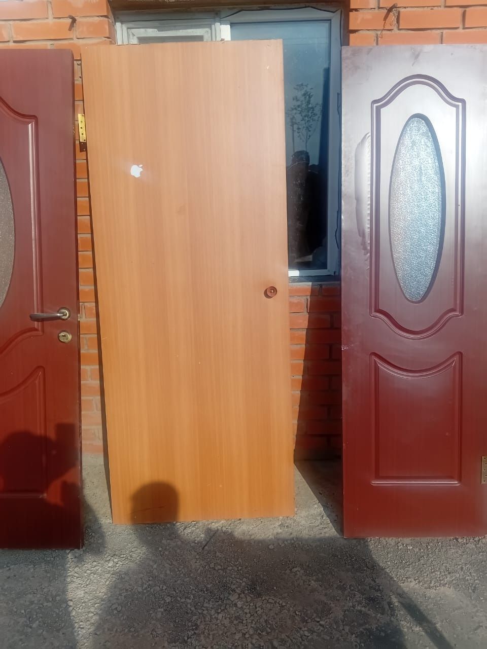 продаю двери поштучно