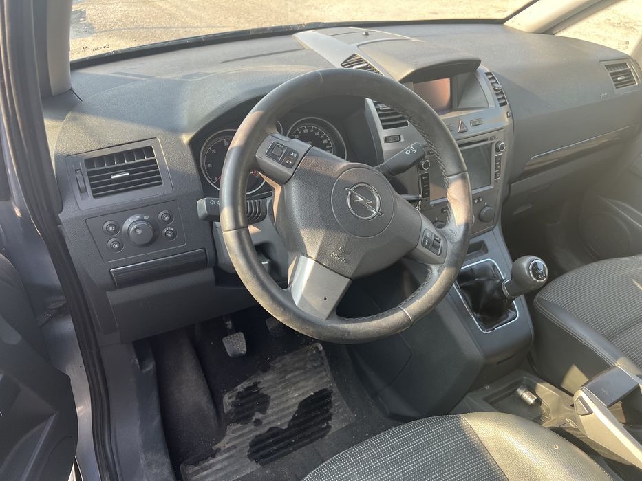 Opel Zafira b 1.9 dci 120 hp