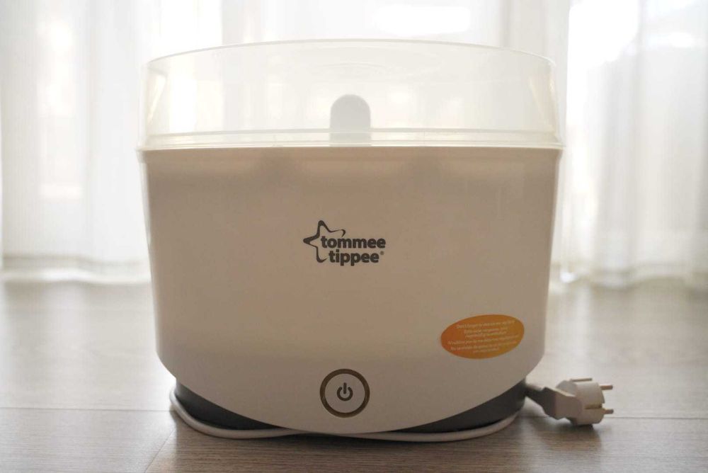 Sterilizator Tommee Tippee pentru biberoane și tetine