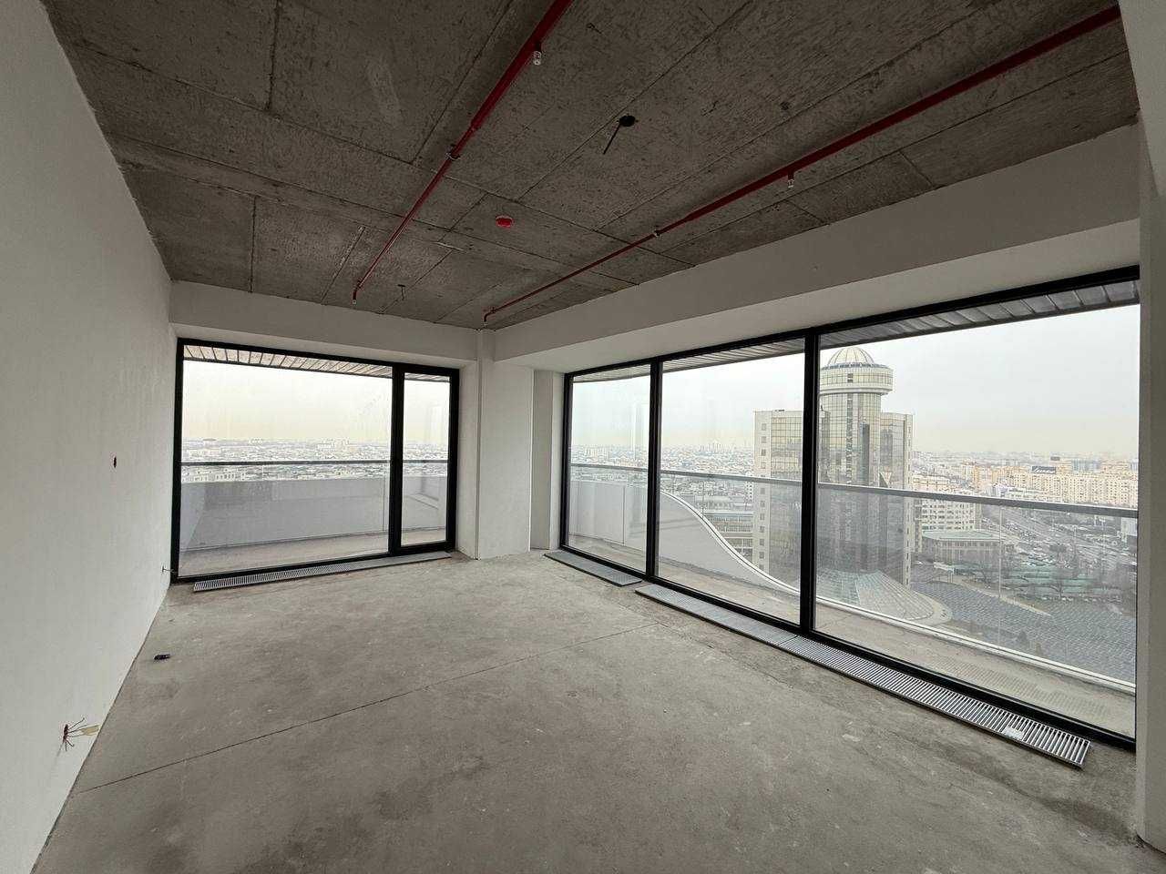 СРОЧНО ПРОДАЕТСЯ 3х ком квартира ЖК "NRG U-Tower" 72м2