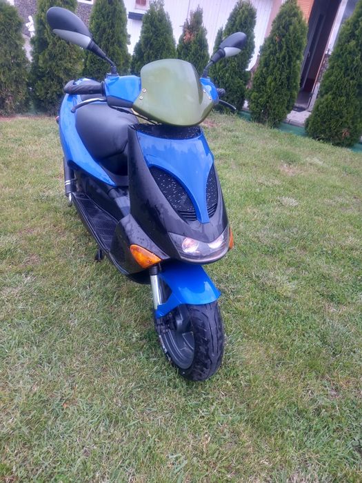 Scuter Aprilia sr