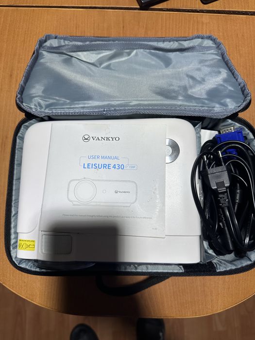 Проектор vankyo.