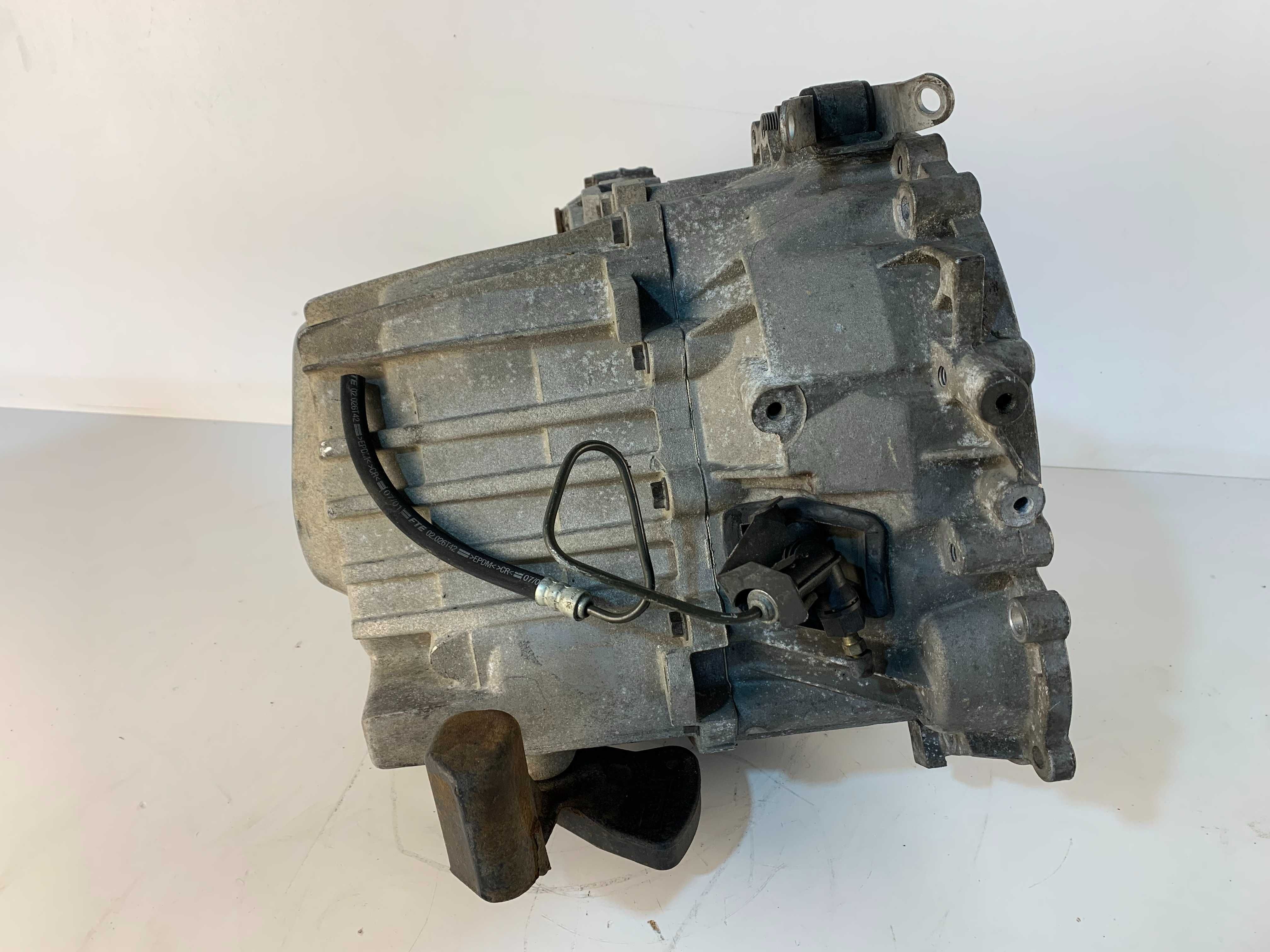 Ръчна пет степенна скоростна кутия Volvo S40 V40 S60 D5 2.4 D 163к.с.