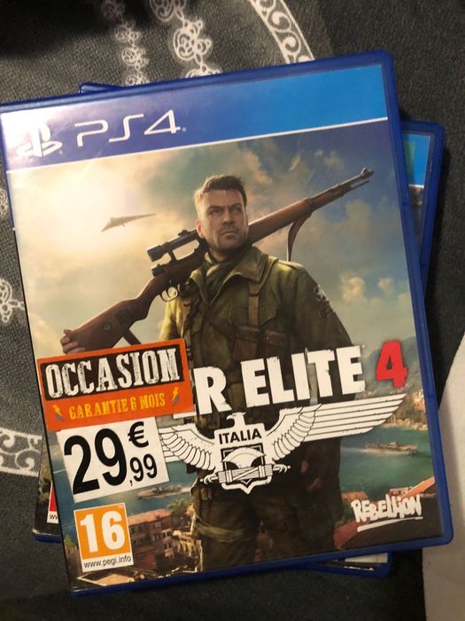 Vand PS4 + jocuri