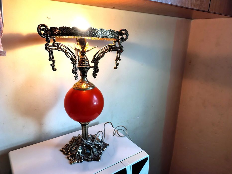 Прекрасна Голяма Стара Бронзова Лампа