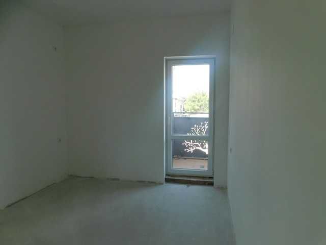 Продава се Тристаен апартамент в Попово - 84 кв.м за 893 €/кв.м - Снимка #9