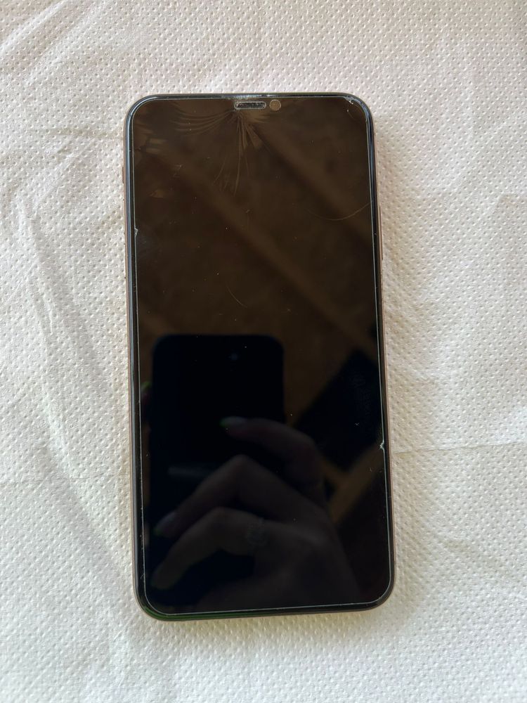 Vand iphone 11 Pro Max Gold