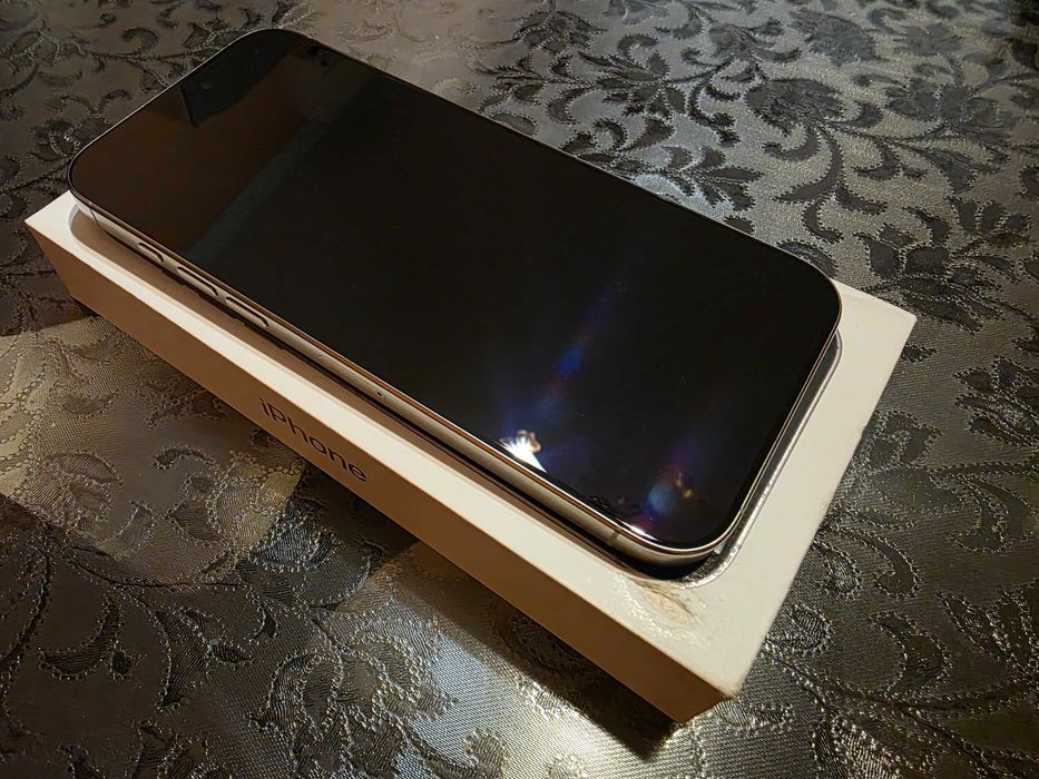 iPhone 16 Pro Max 256GB White