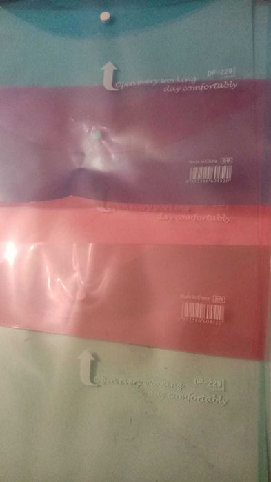 Прозрачная пластиковая папка-конверт с кнопкой формата А4 (21 х 30 см)