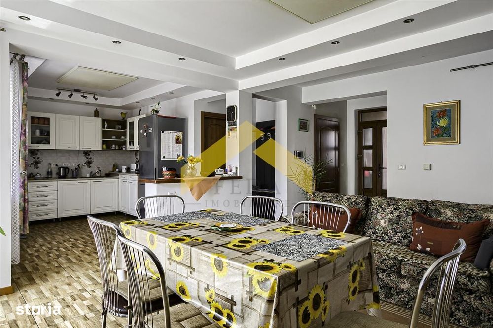 Casa tip duplex de vanzare Vladimirescu