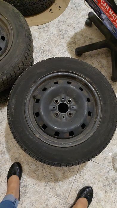 Джанти метални  14" цола  4 бр. + зимни гуми 2 бр.Barum 2 бр