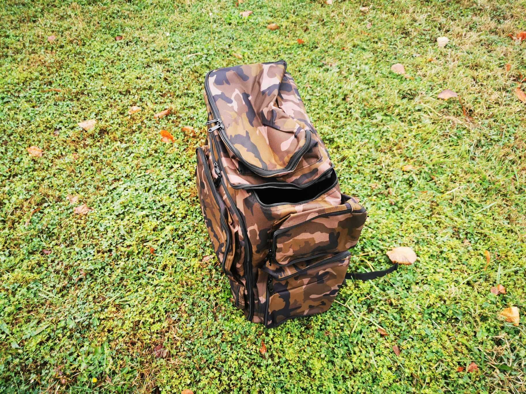 Водонопромукаема раница с 6 външни джоба FORMAX BACKPACK CAMO MEGA