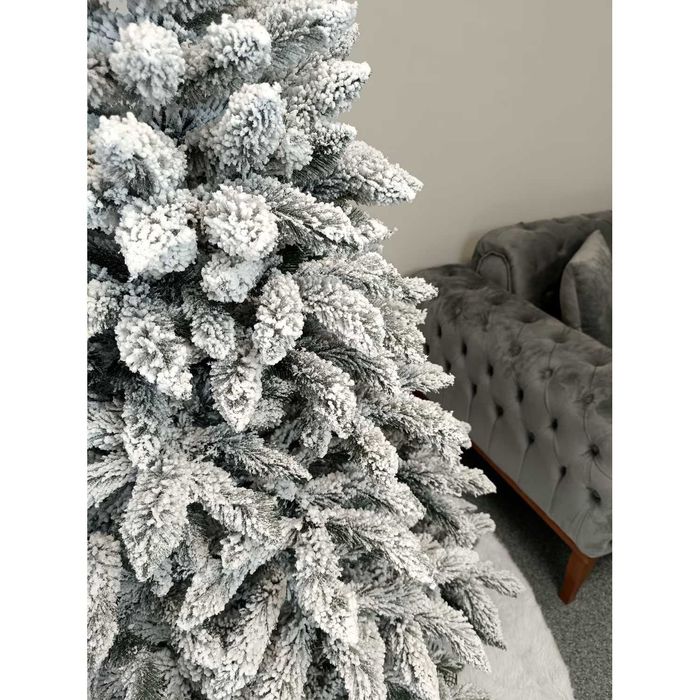 Изкуствена коледна елха Grand Victoria заснежена, luxury коледно дърво