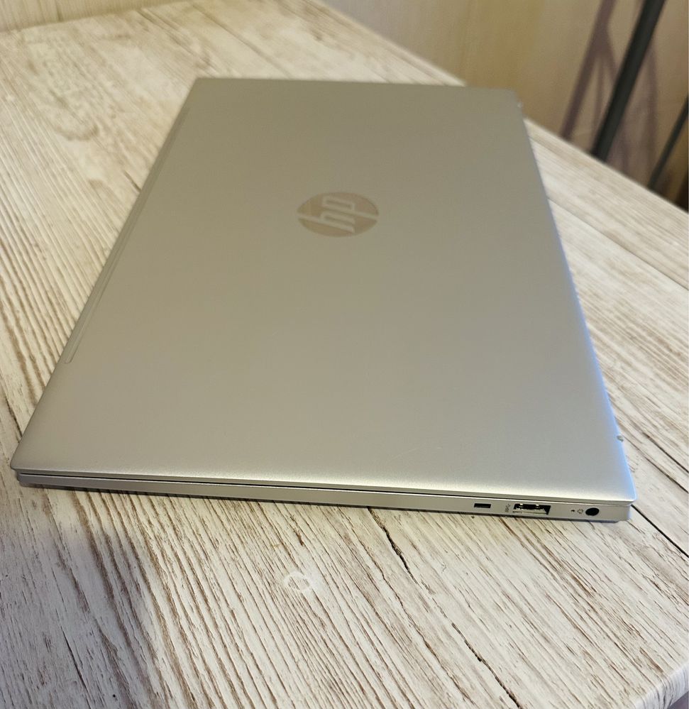 Laptop hp pavilion 15eh1001sl