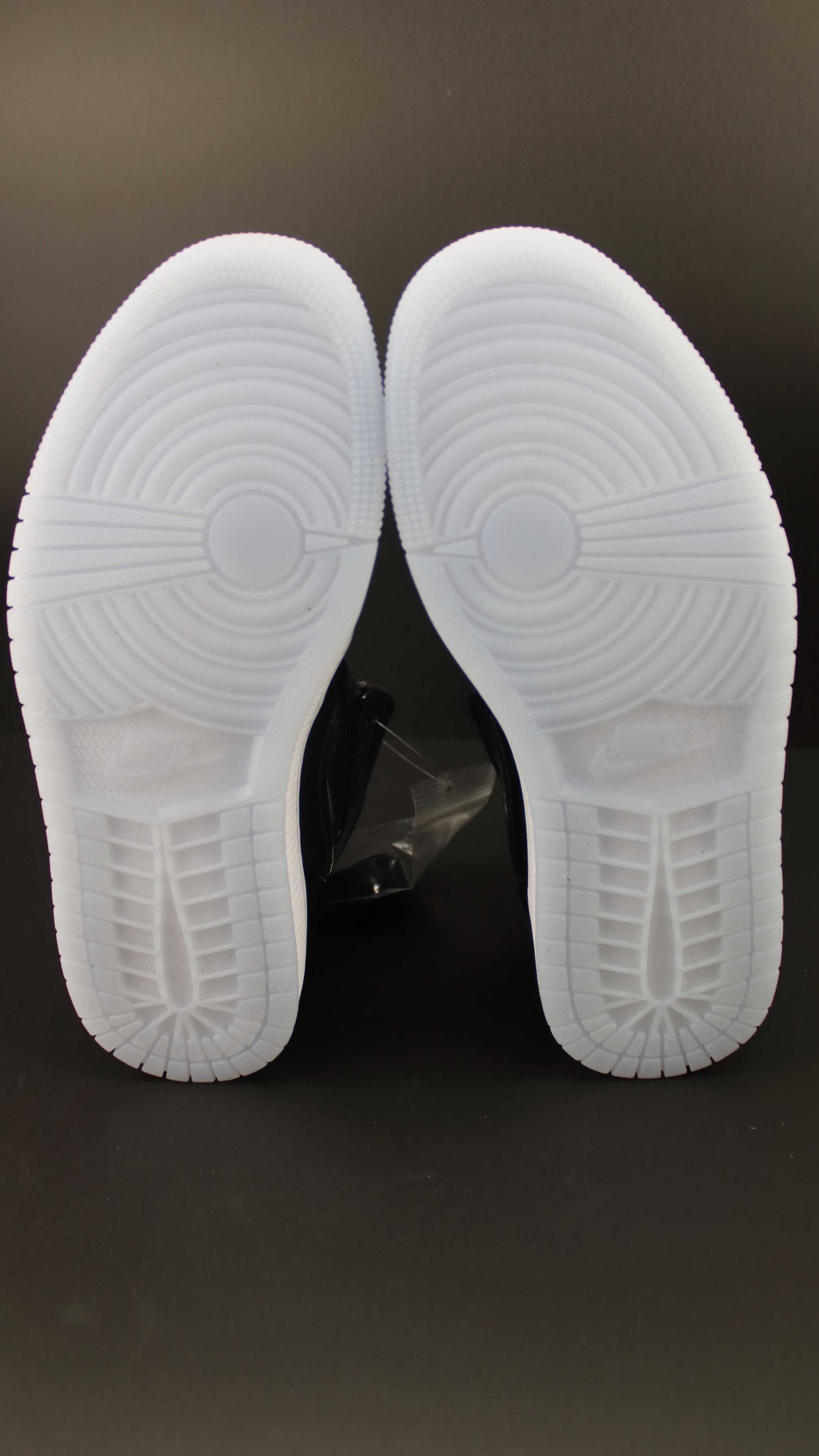 Air Jordan 1 Mid Space Jam + CADOU (37,5-43)