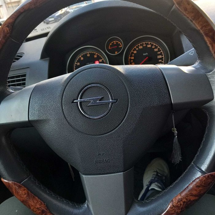 Opel Astra H 1.6 – 2005 – 200.000 km – Întreținută, gata de drum