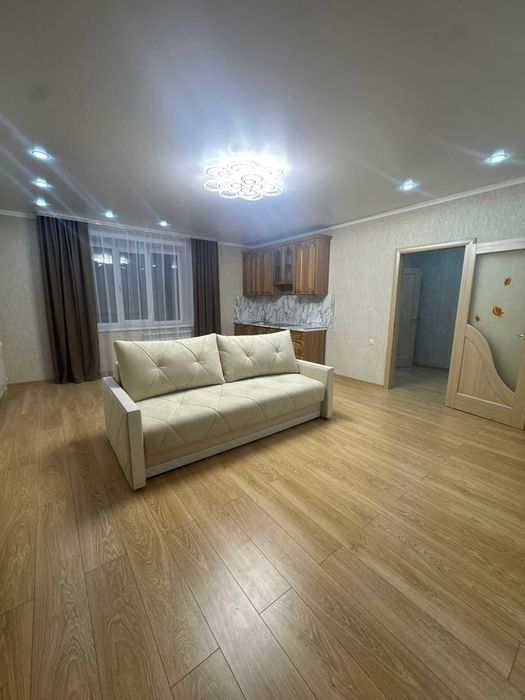 Продам Евро2 ком квартиру. Дом быта северный.