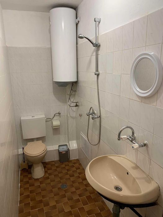 Дава се под наем Двустаен апартамент в Бургас, Възраждане - 60 кв.м за 178.5 € - Снимка #3