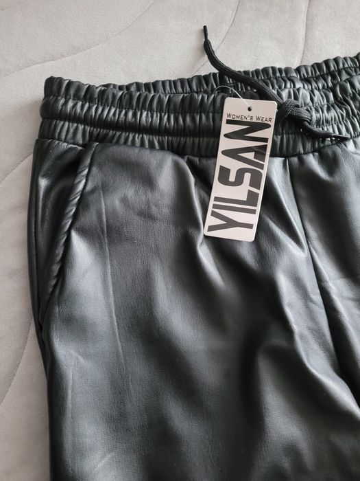 Нов кожен пянталон