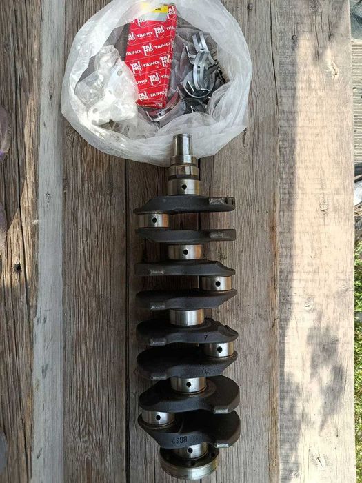 Продам коленвал и вкладыши на Mazda 323, объем 1.3